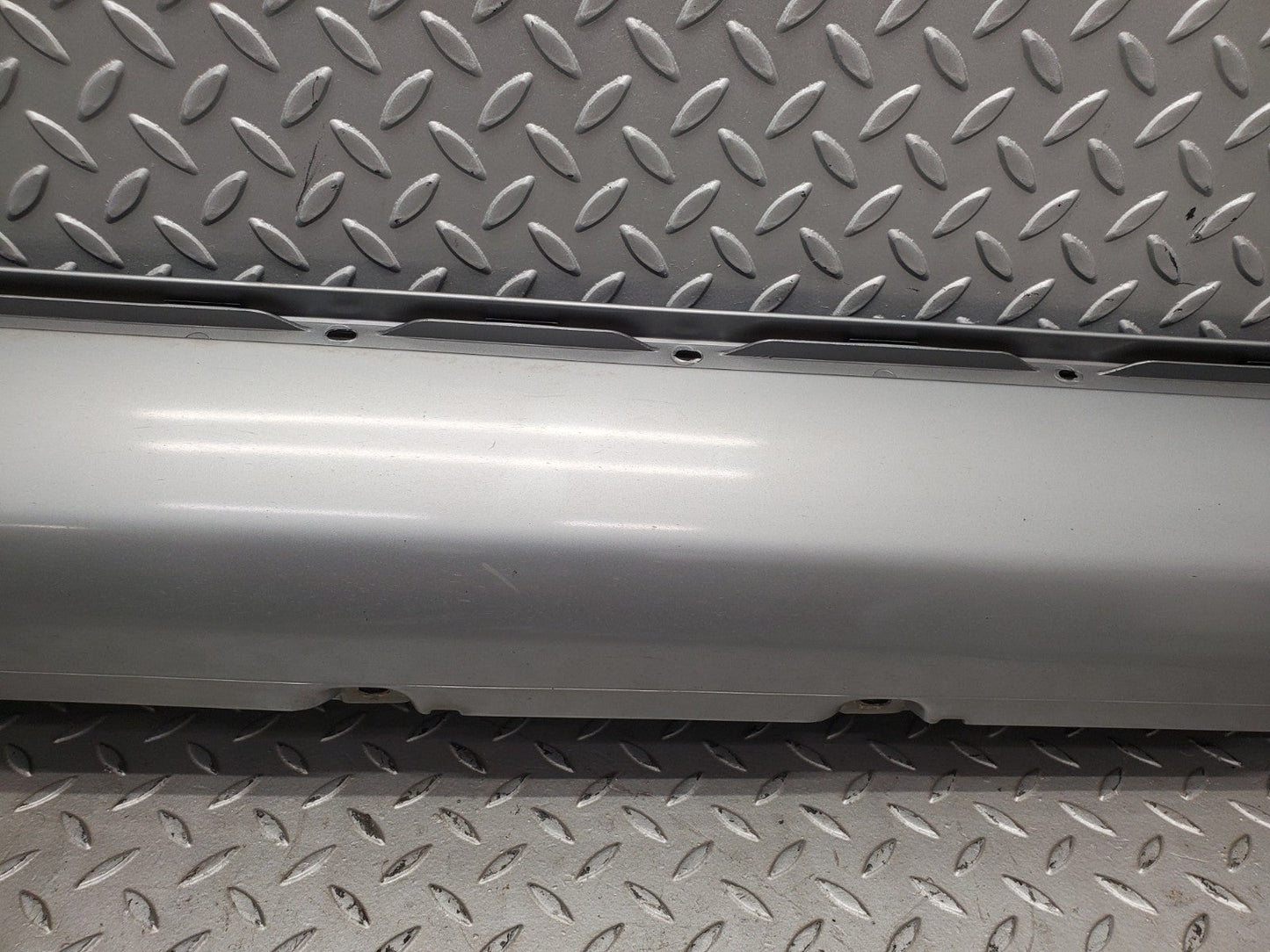 W124 Wagon side skirt right side used OEM