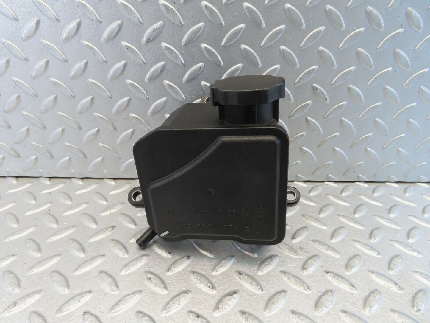 11255 Mercedes-Benz W221 S320 Power Steering Fluid Reservoir 0004602283