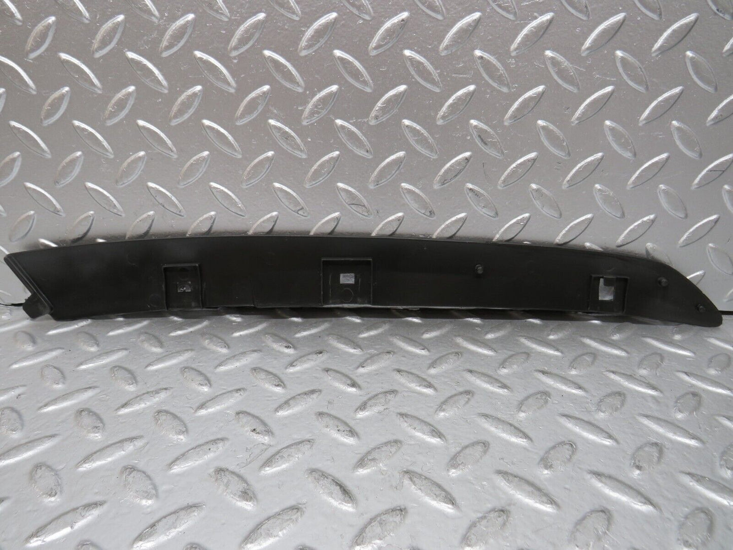 26792 Mercedes-Benz W123 240D Rear Left C Pillar Plastic Trim