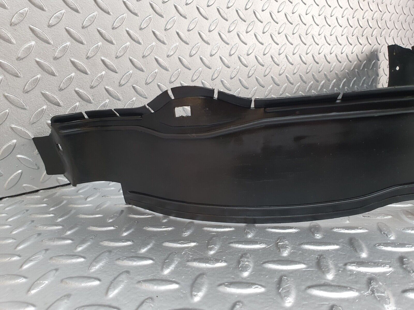43018 Mercedes-Benz W201 190 Inner Mudguard Panelling Front Left 2018840135