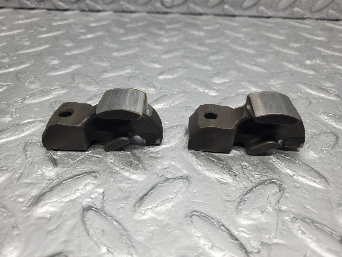 W126 Coupe rocker arm used OEM
