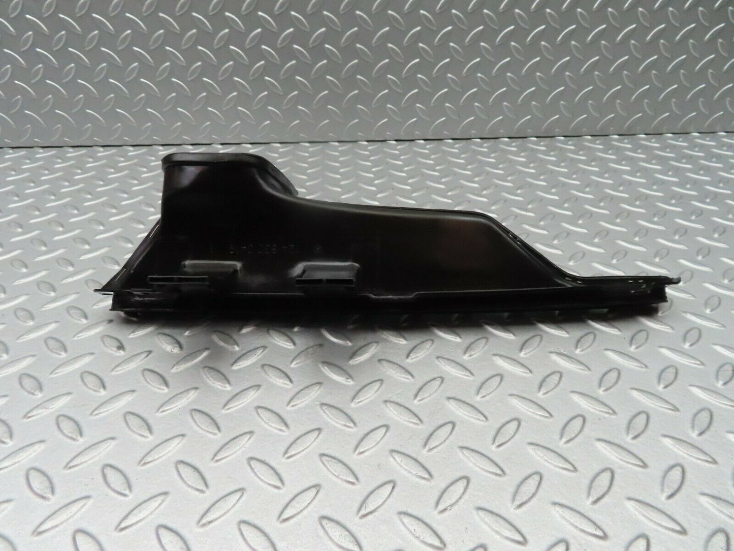 5445 Mercedes-Benz W124 230E Air Vent Duct Right 1248300419