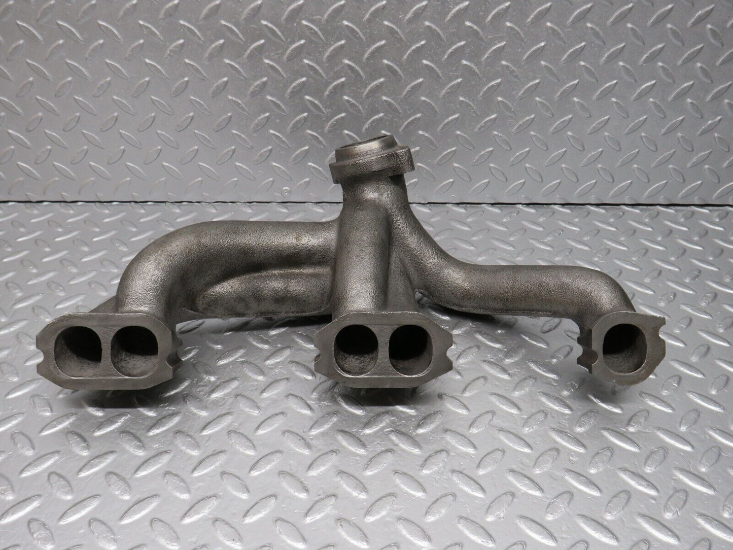 40697 Mercedes-Benz W123 300D Exhaust Manifold 6171420201