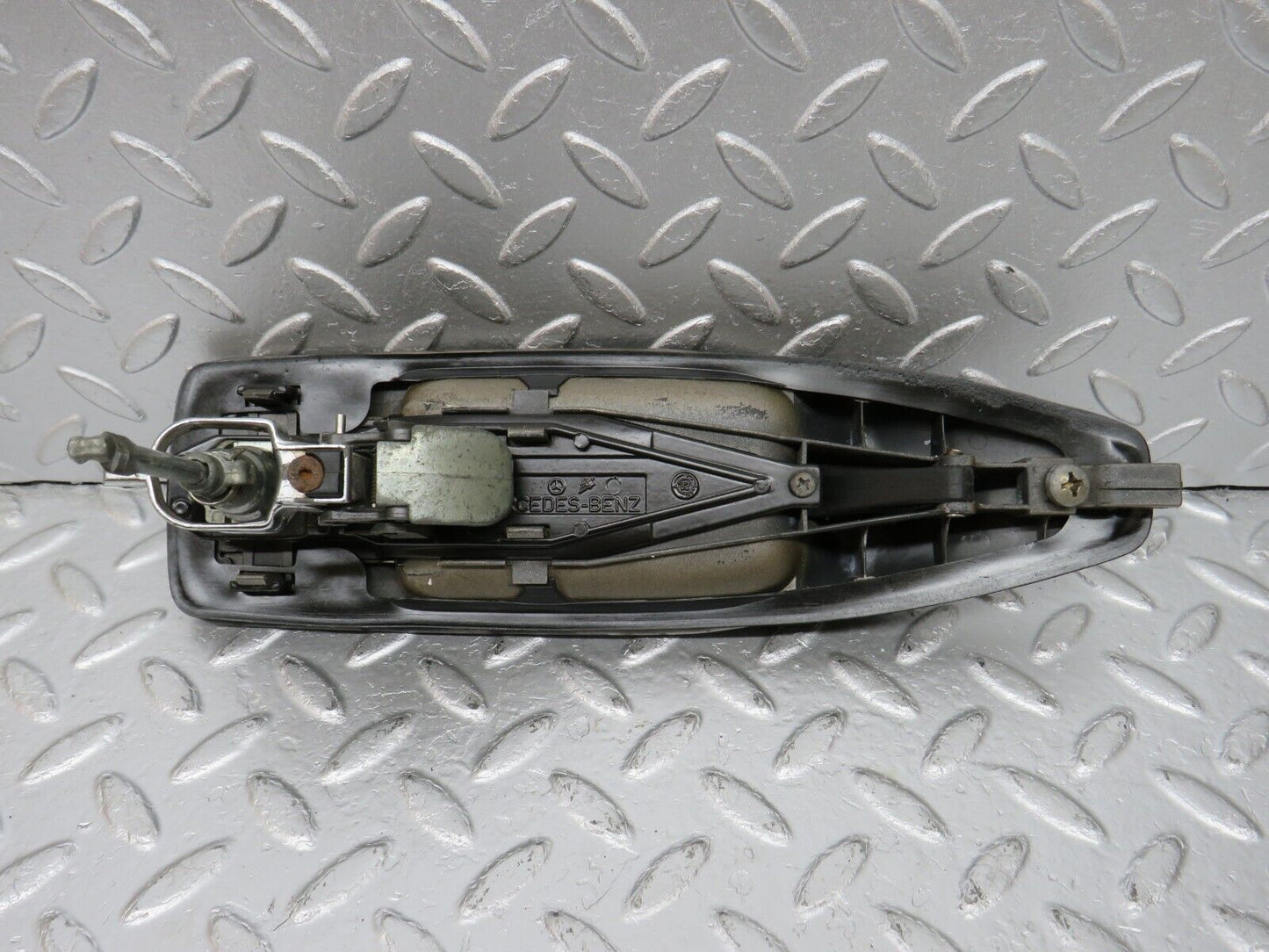 34398 Mercedes-Benz C126 380SEC Coupe Right Exterior Door Handle No Key