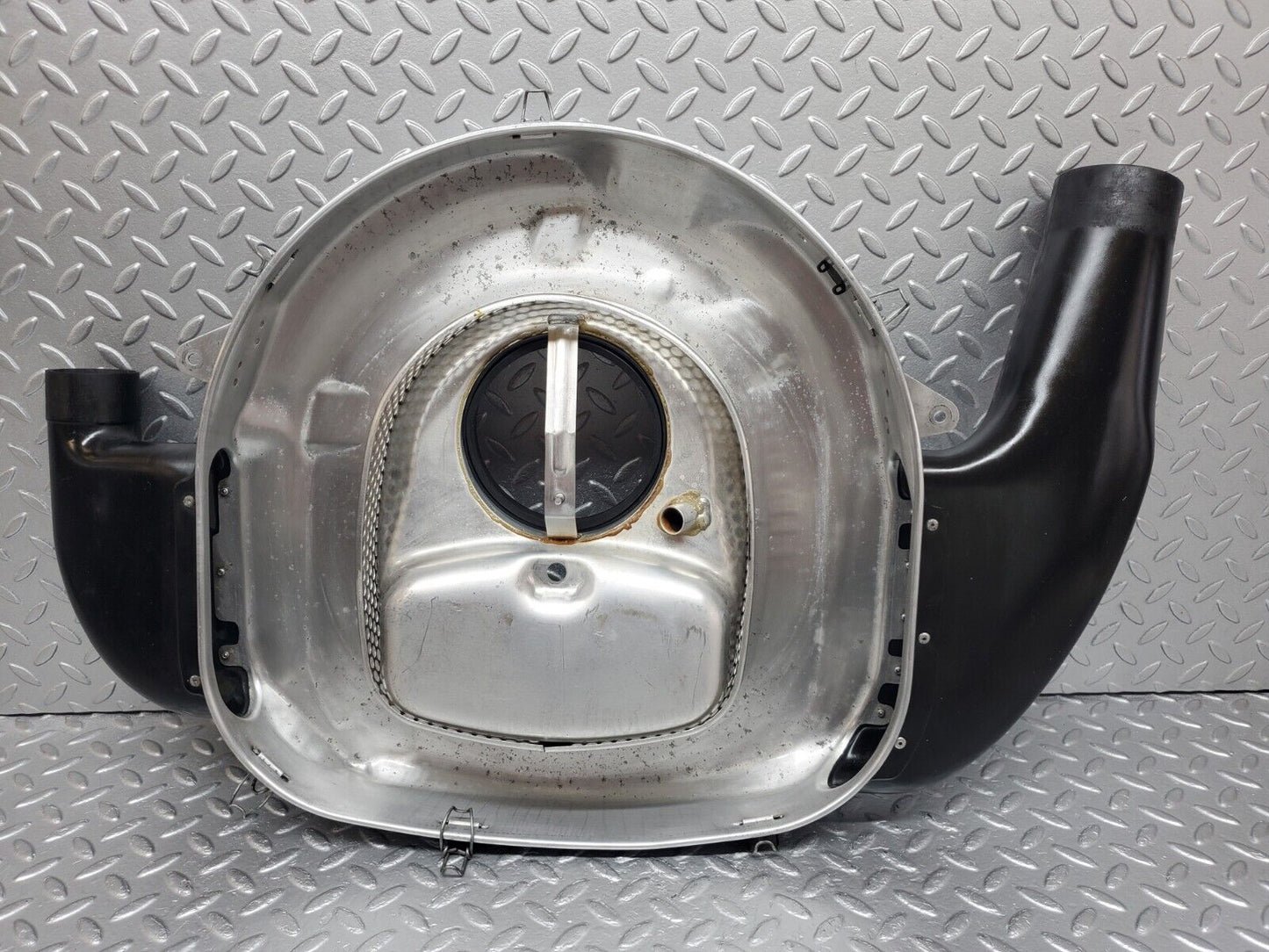 45872 Mercedes-Benz W126 420SE Aluminium Air Filter Box Housing 0130946802