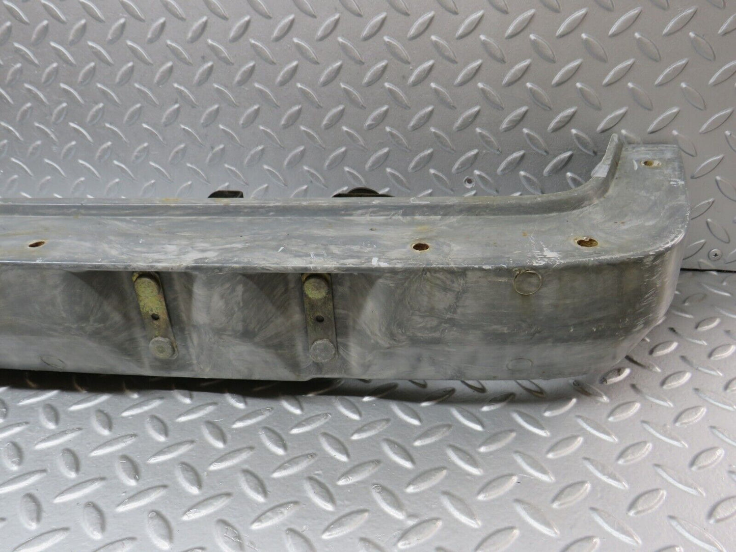 36313 Mercedes-Benz W126 420SE Rear Bumper Bracket Reinforcement 1268851105
