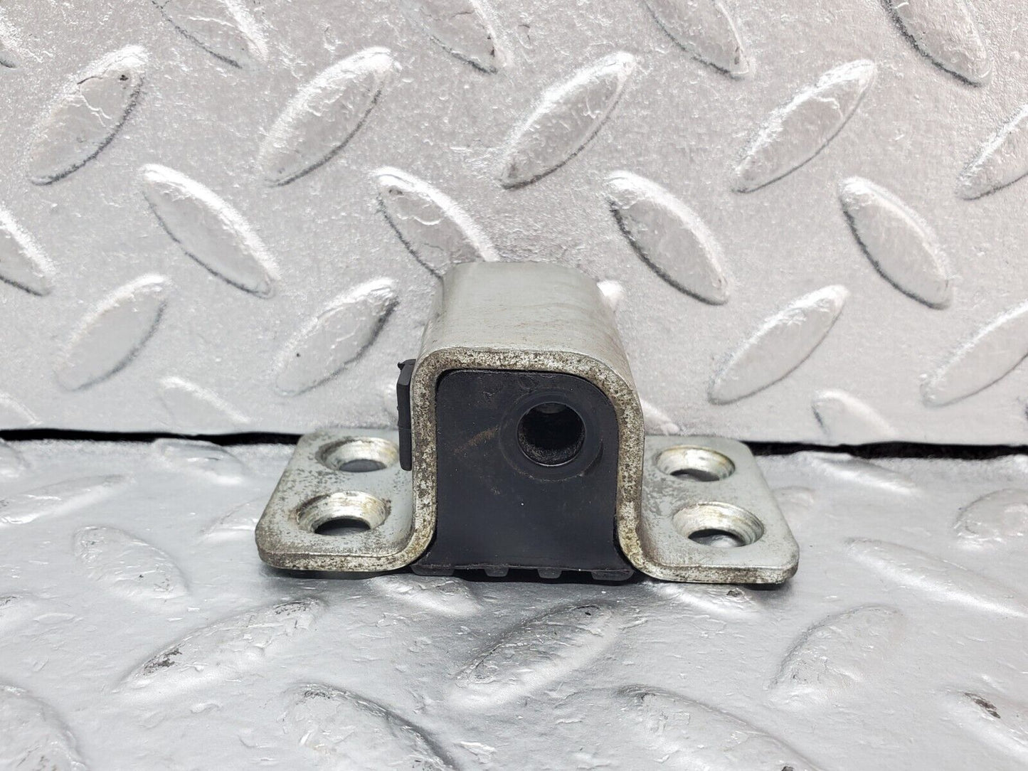 44340 Mercedes-Benz W123 280E Right Door Lock Latch