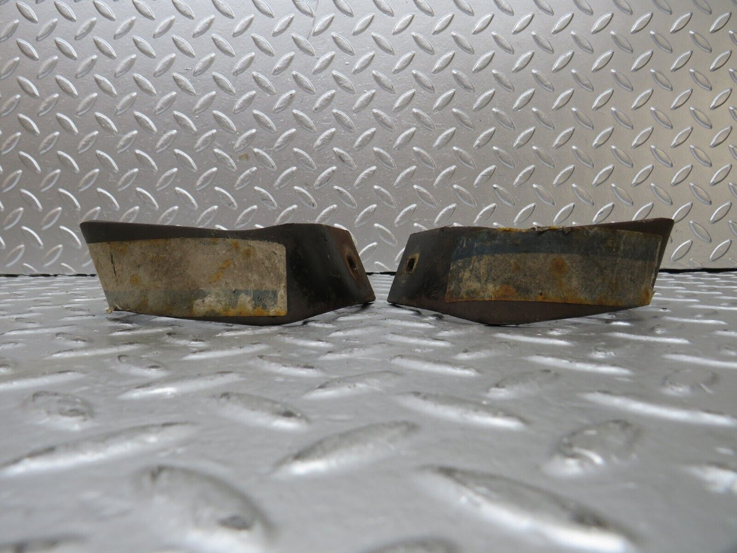 27394 Mercedes-Benz W123 280E Front Bumper Bracket Pair