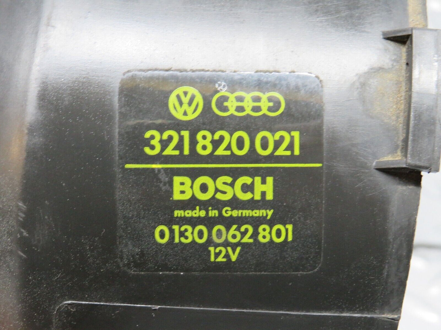 30099 Porsche 924 Heater Blower Motor Housing Bosch 0130062801 321820021