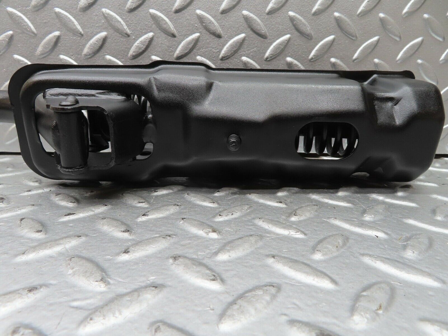21526 Mercedes-Benz W126 300SE Trunk Hinge Right Side
