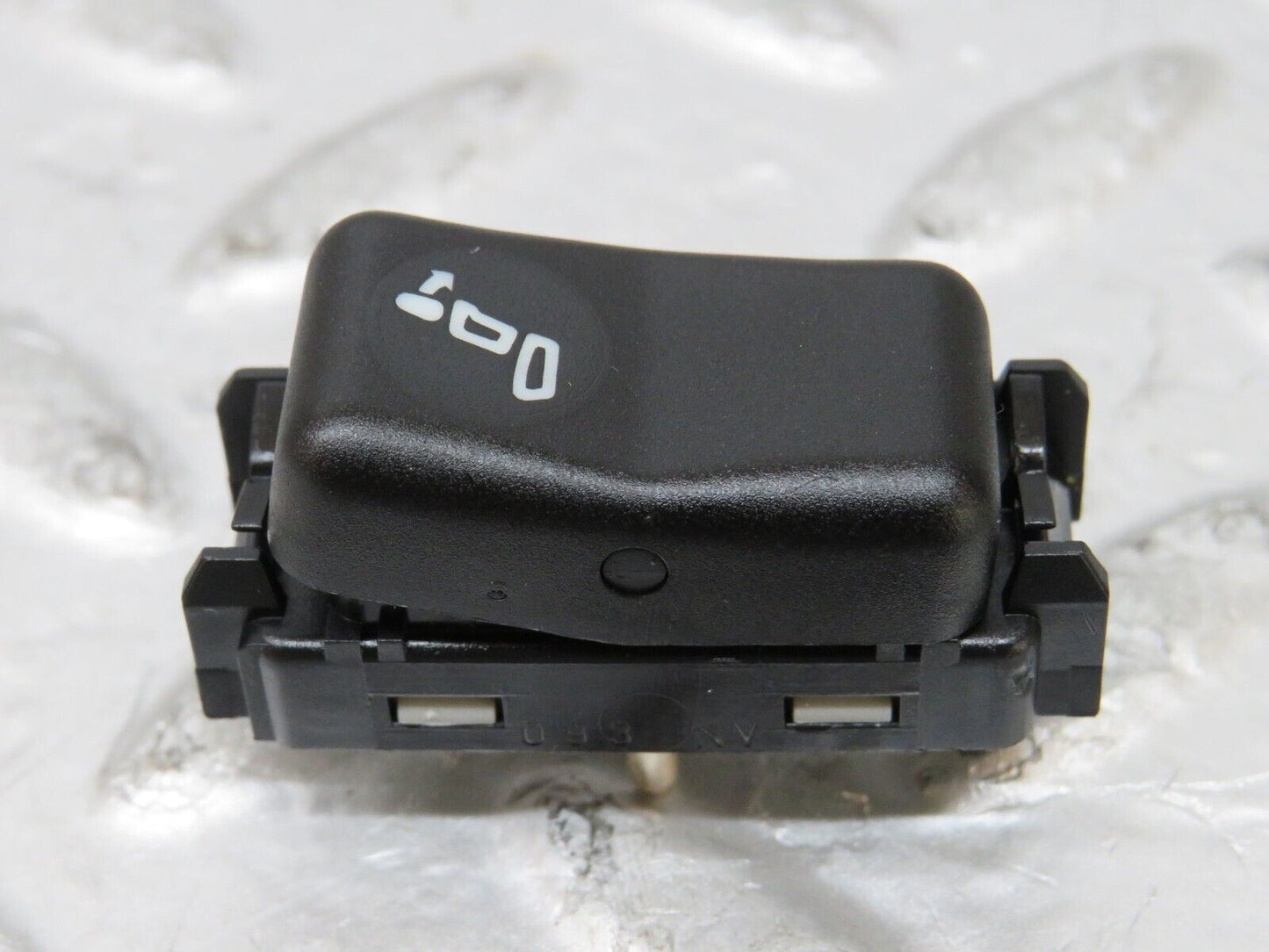 26528 Mercedes-Benz C124 220CE Rear Headrest Release Control Switch 1248209910