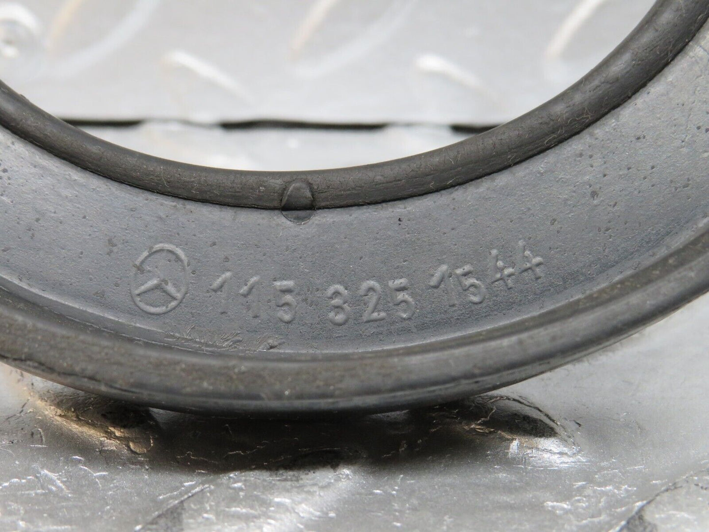 0805 Mercedes-Benz C107 350SLC Coupe Rubber Buffer Suspension Rear 1153251544