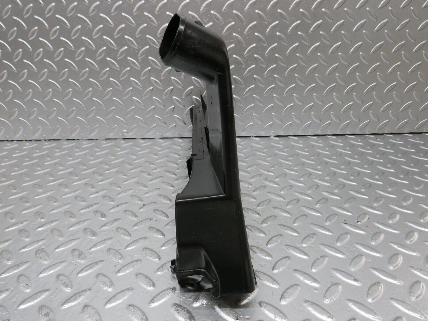 25005 Mercedes-Benz W140 S320 Engine Bay Water Drain Right 1406280473