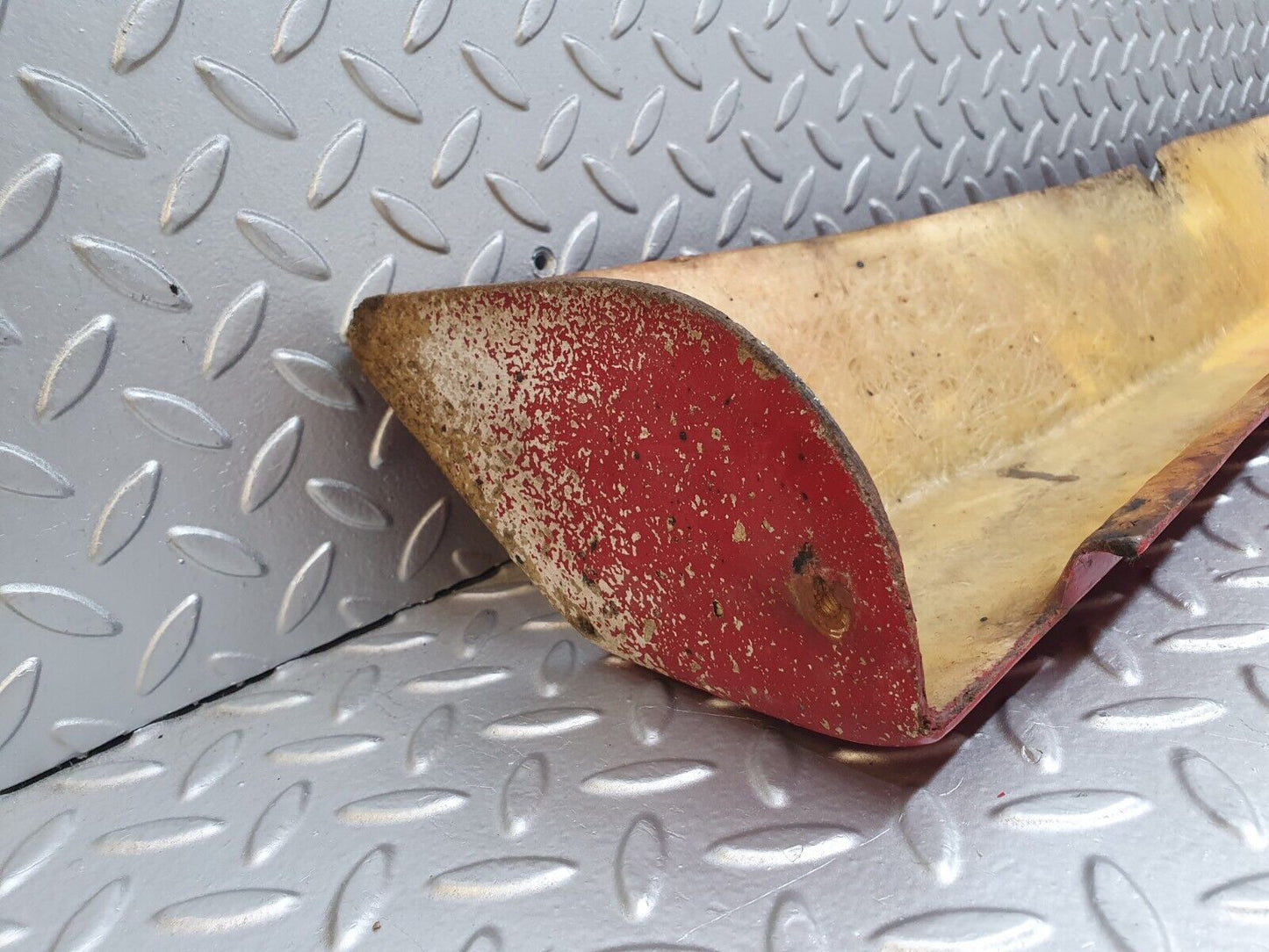 43820 Mercedes-Benz C126 380SEC Coupe Side Skirt Left Side