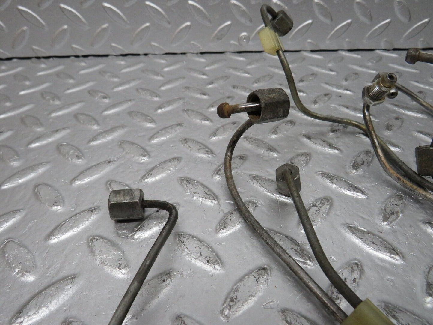 32717 Mercedes-Benz S124 300TE Wagon Fuel Line Hose Set