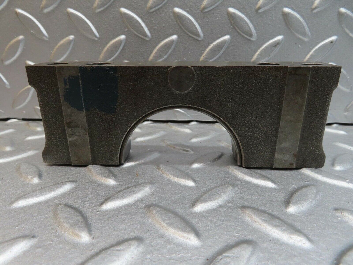 13702 Mercedes-Benz R107 450SL  Crankshaft Bearing Holder Block 1160110312