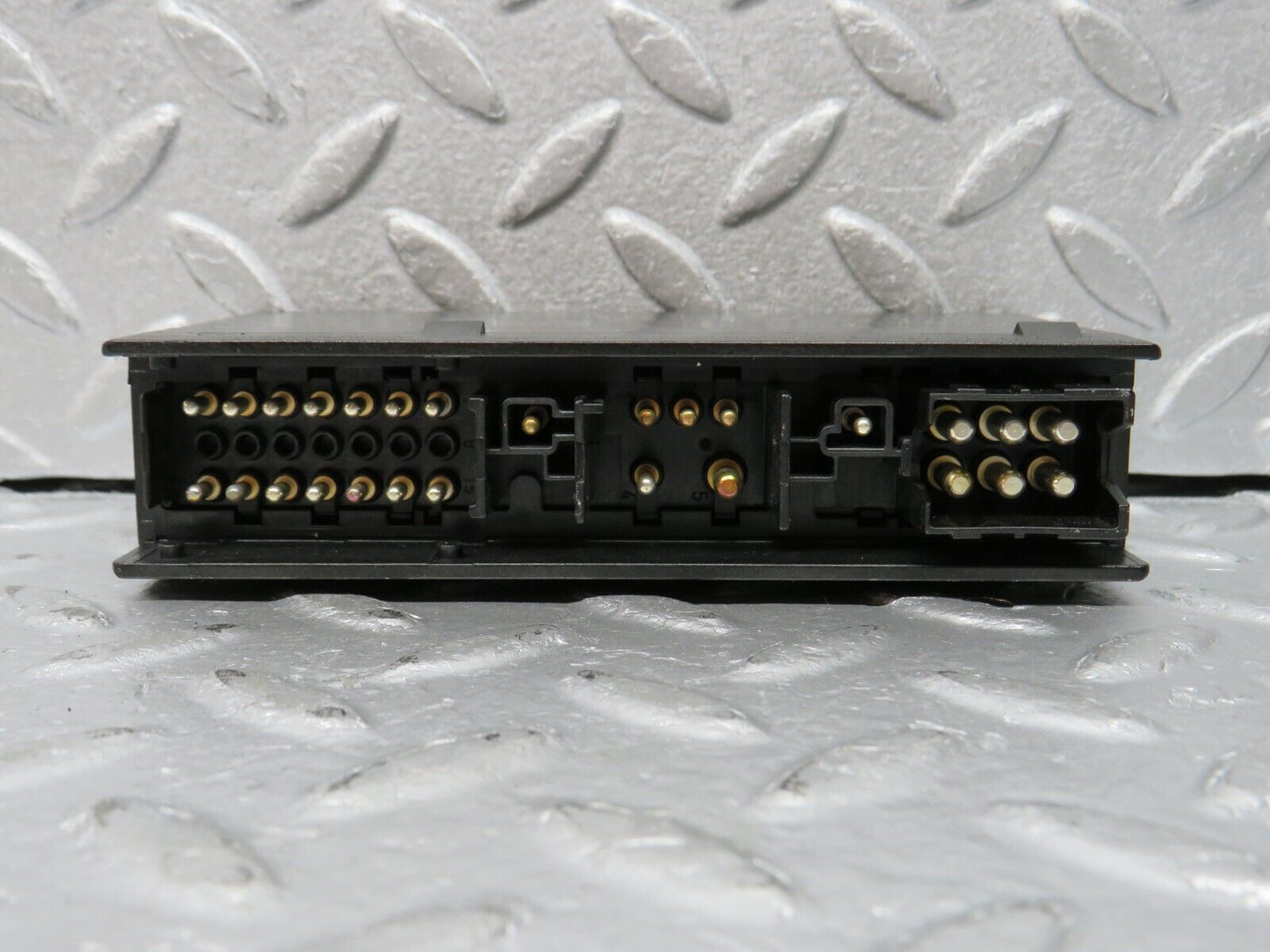 39481 Mercedes-Benz R129 320SL Coupe Hazard Warning Light Relay 1408207126