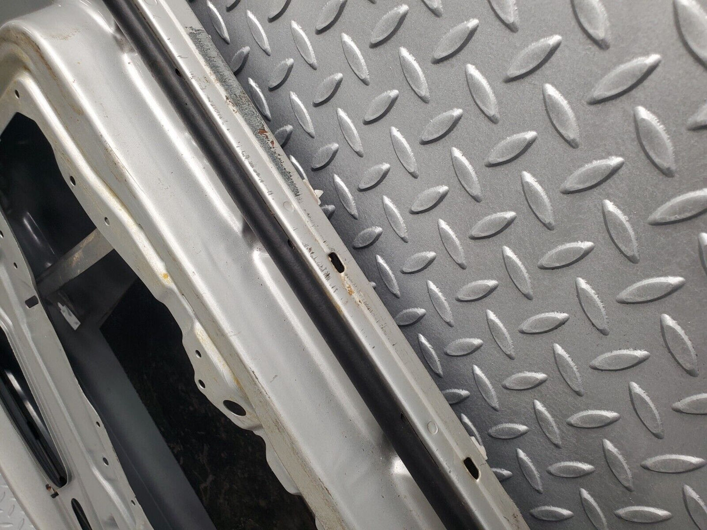 46121 Mercedes-Benz W124 Front Right Door