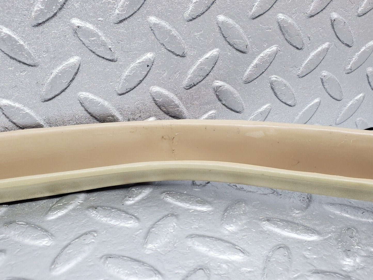 45860 Mercedes-Benz W126 420SE Front Right Door Window Frame Cover 1267250471