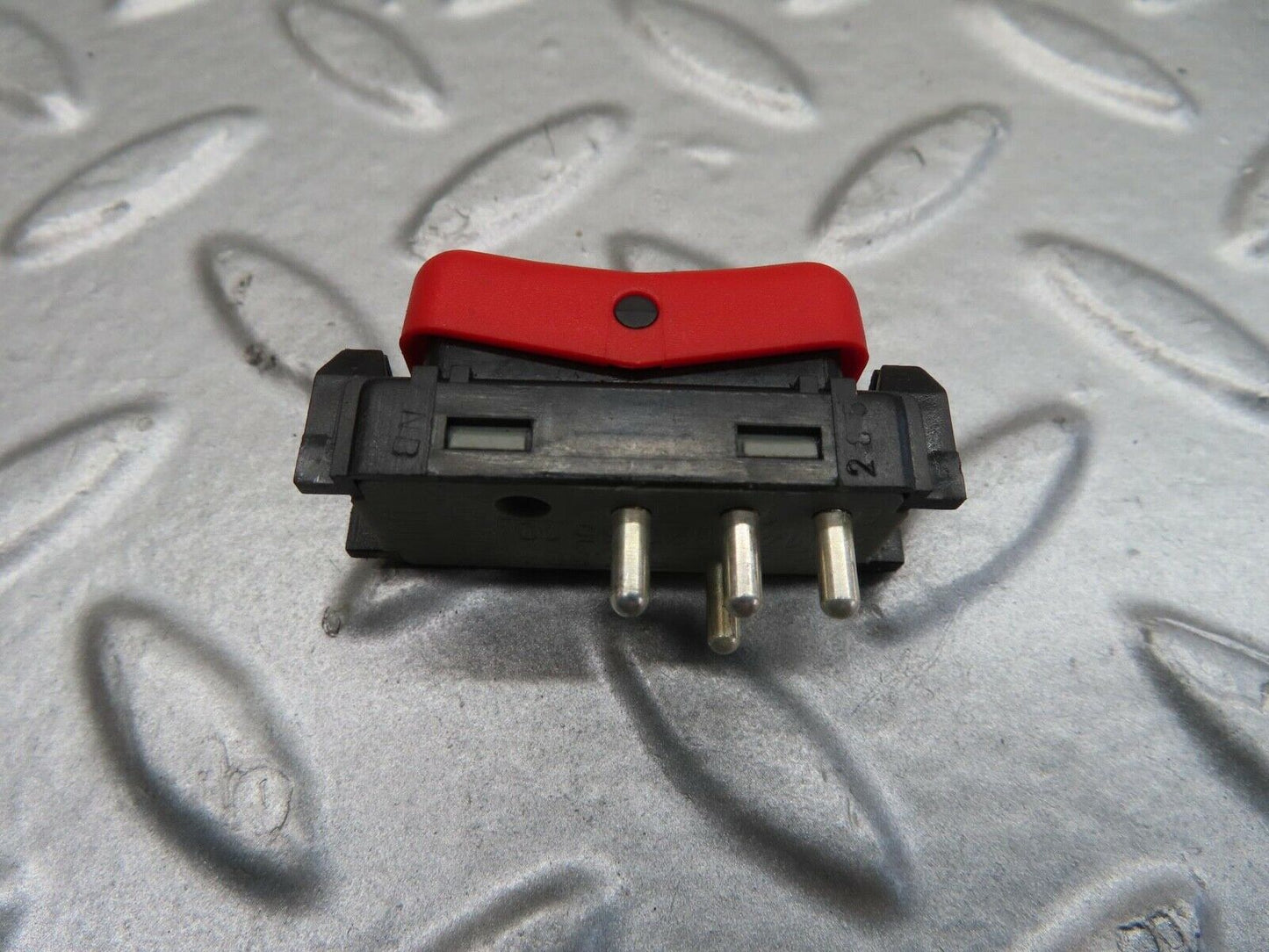 15212 Mercedes-Benz W140 S320 Hazard Warning Light Switch 1408205510