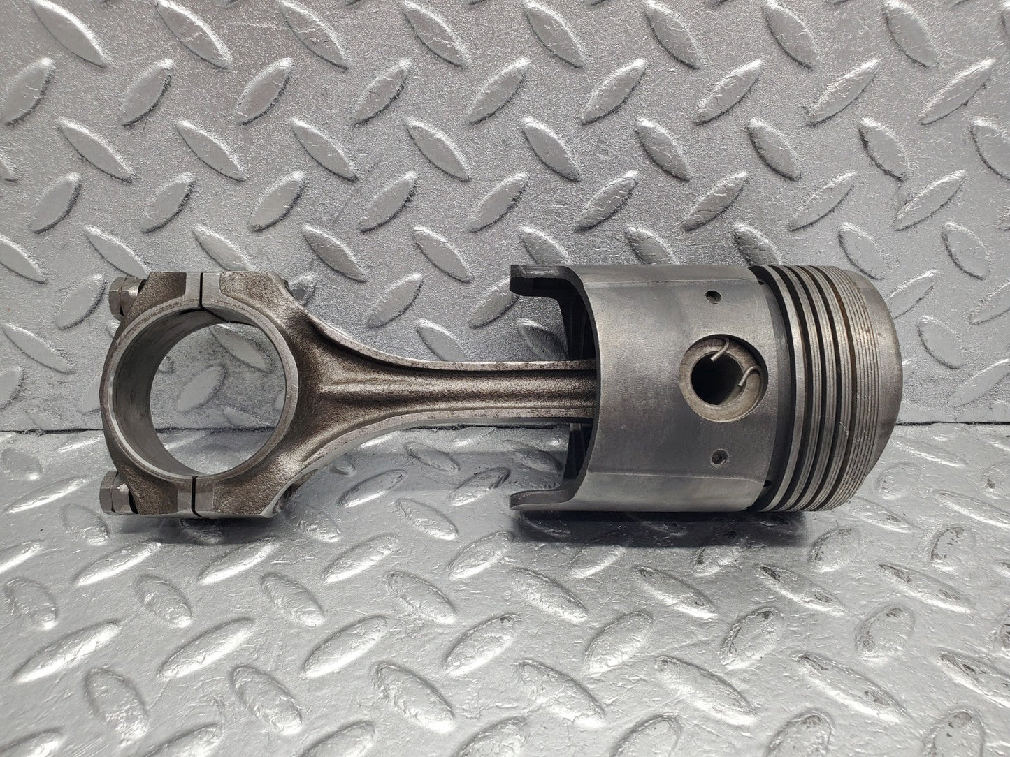 W112 piston with connecting rod used OEM