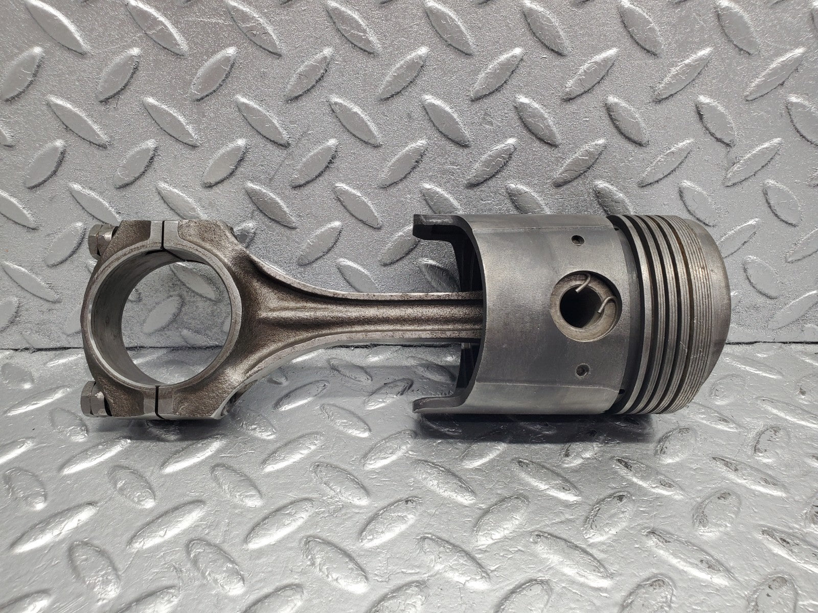 W112 piston with connecting rod used OEM