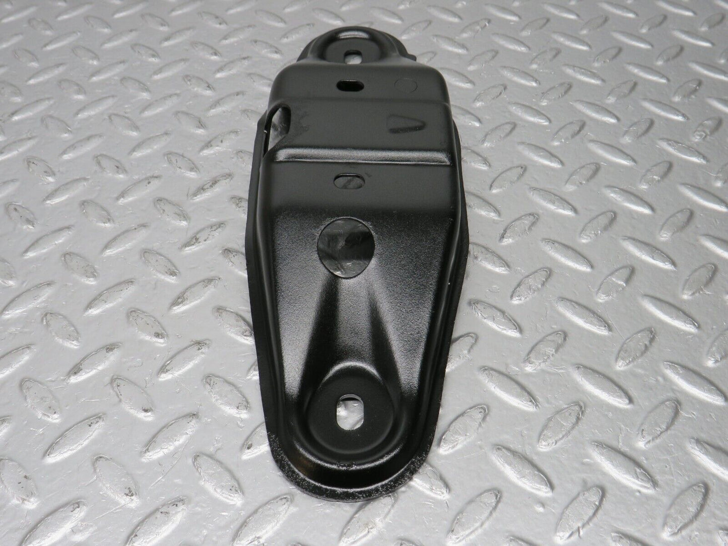 33776 Mercedes-Benz W201 190E Gearbox Mount Bracket