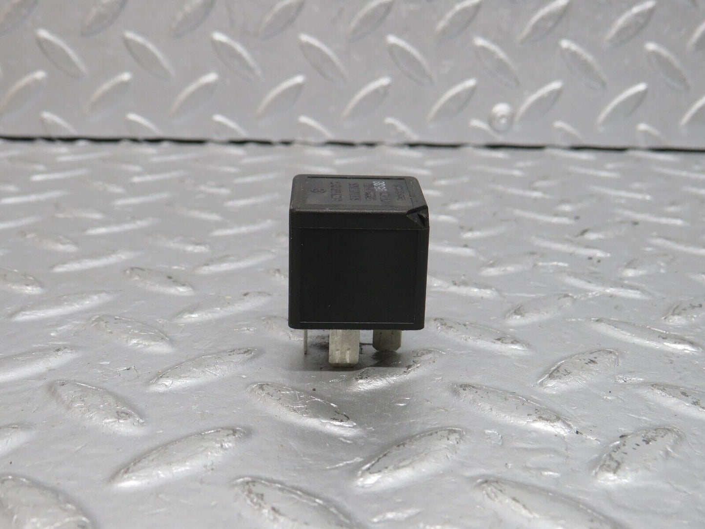 39646 Mercedes-Benz R129 320SL Coupe Multi Purpose Relay 0025421319