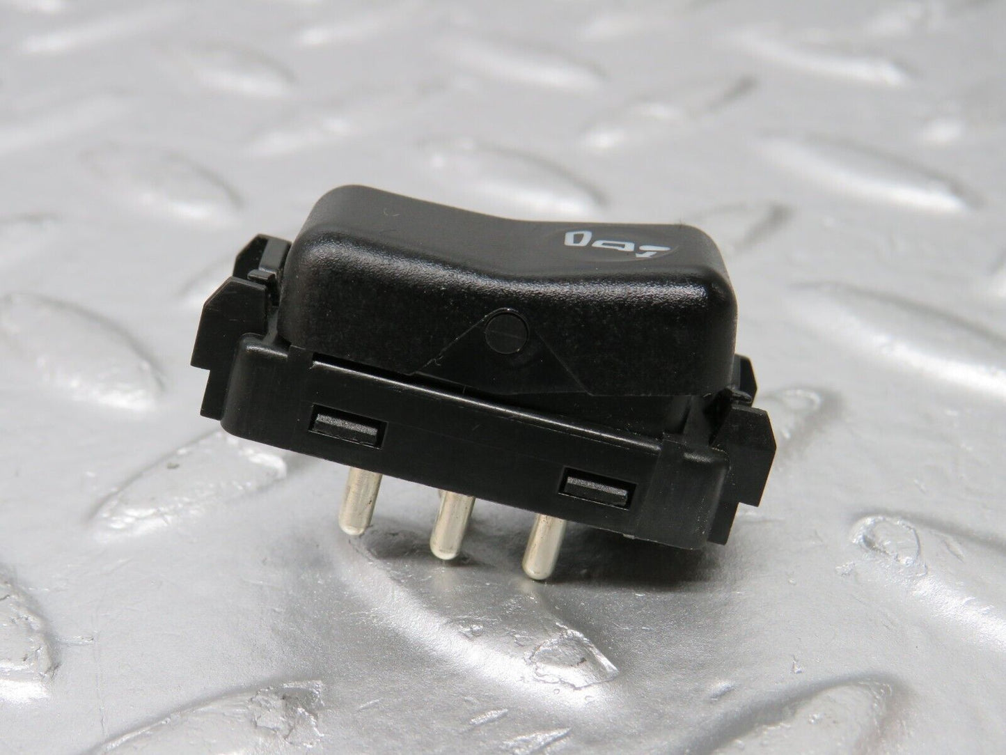 34053 Mercedes-Benz W124 260E Rear Headrest Release Control Switch 1248202610