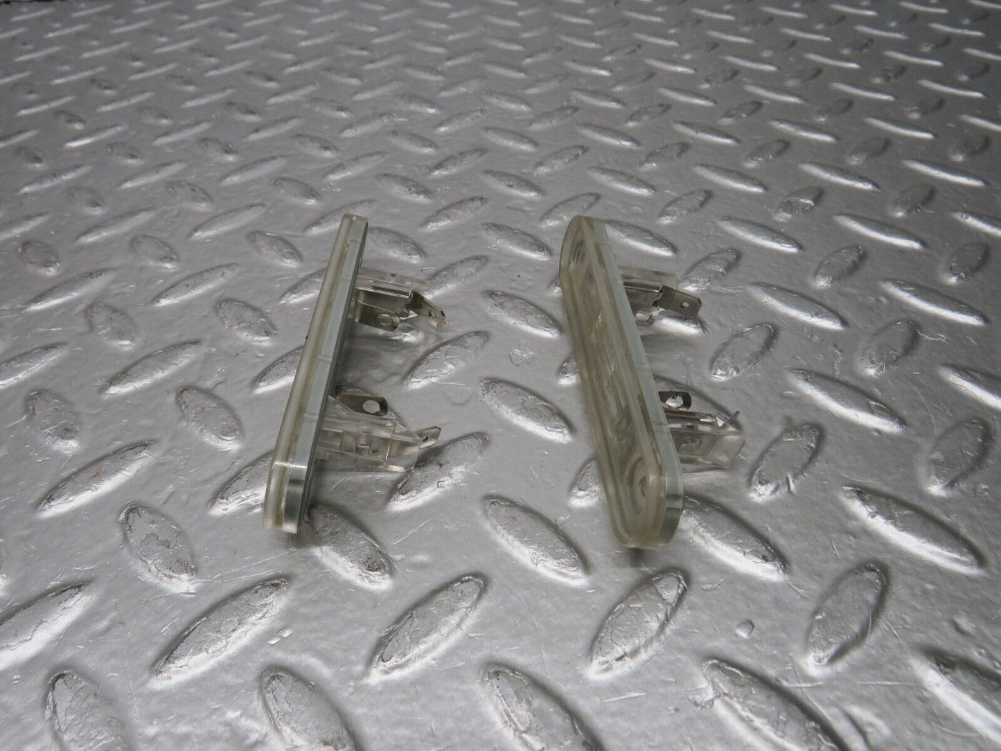 29556 Mercedes-Benz W124 230E Rear License Plate Light 1248200256