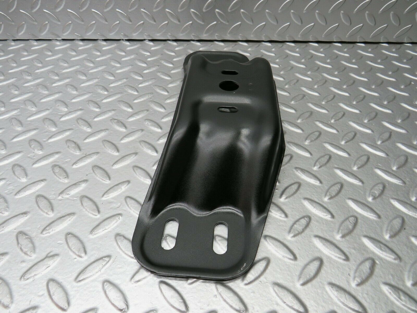 22433 Mercedes-Benz C124 E220 Coupe Gearbox Mount Bracket