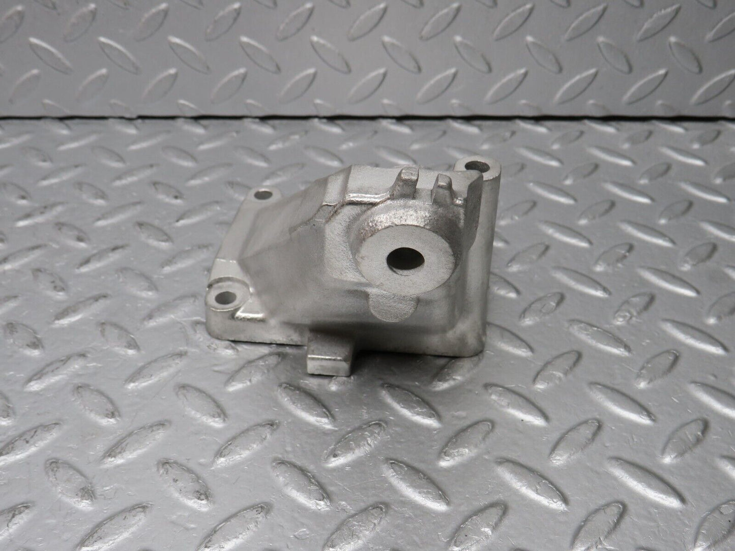 38626 Mercedes-Benz R129 280SL Coupe Engine Mount Bracket Left Side 1042230404