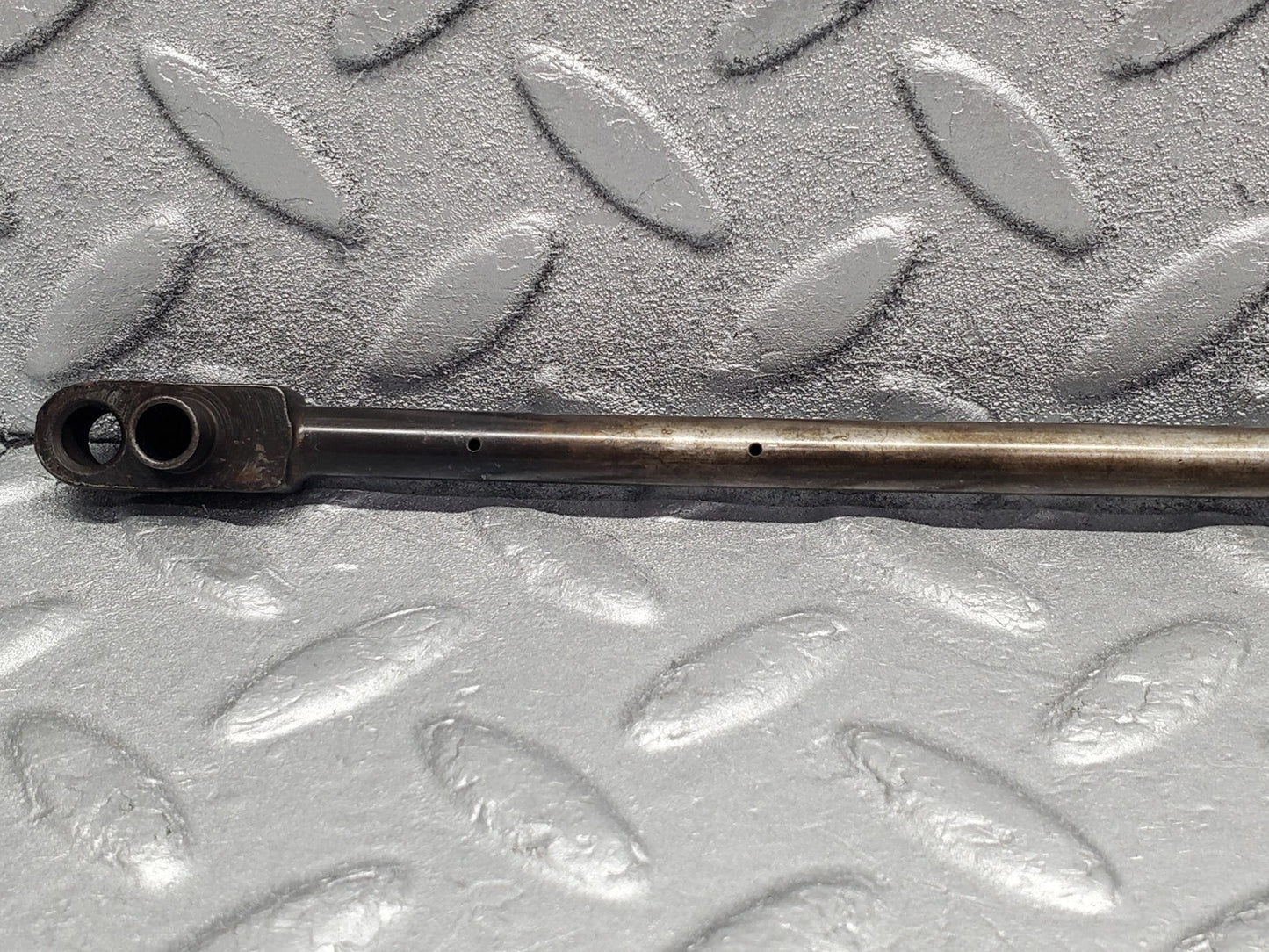 W112 camshaft oil tube used OEM