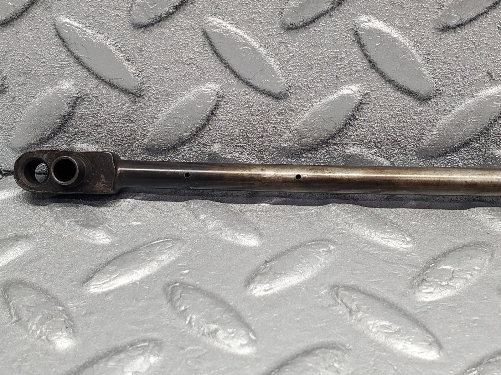 W112 camshaft oil tube used OEM