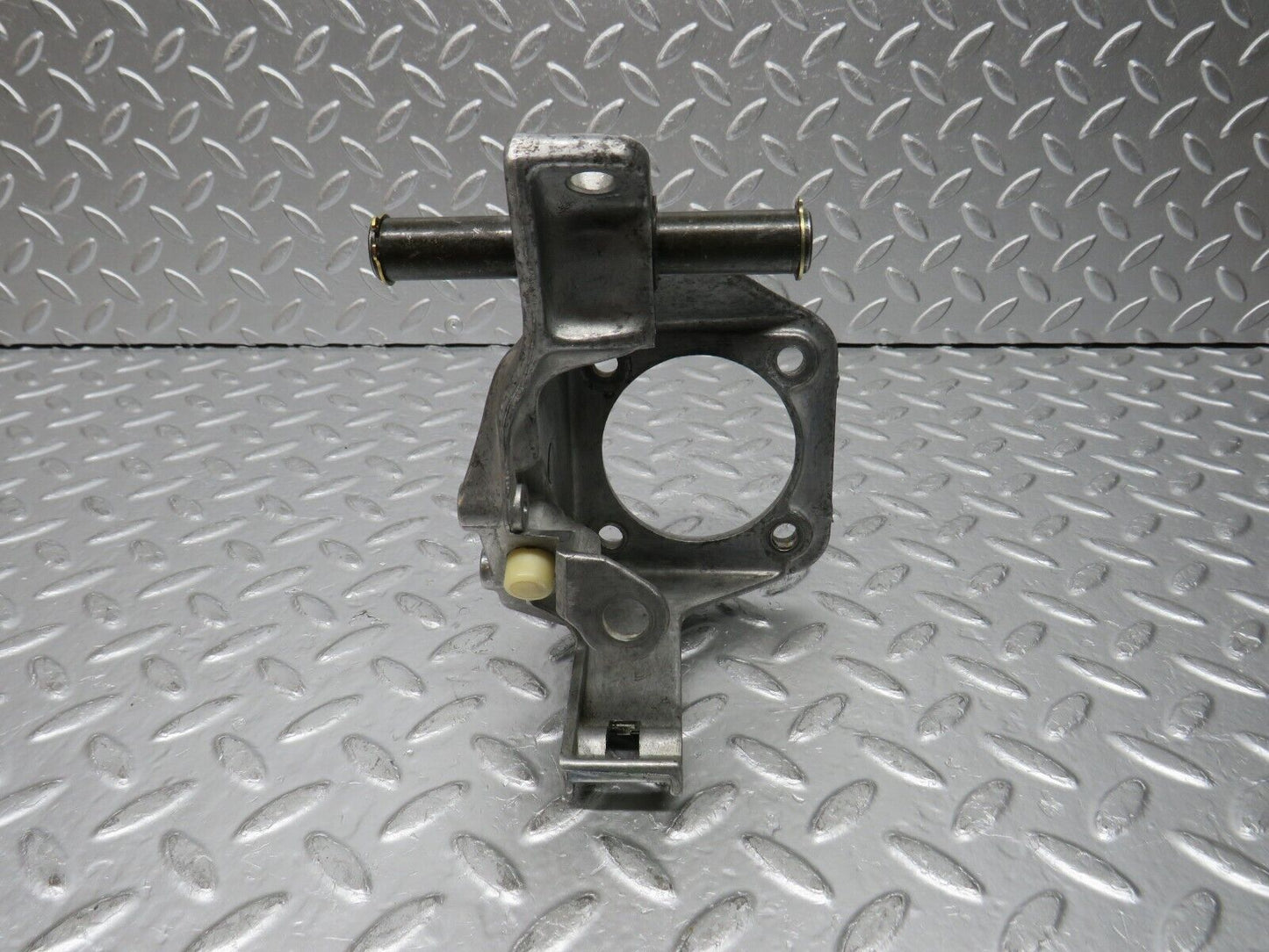 30668 Mercedes-Benz W201 190E 2.0L Brake Pedal Bracket 2012902219