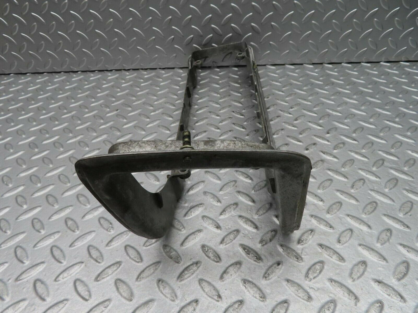 16668 Mercedes-Benz C107 380SLC Tail Light Frame Left Side