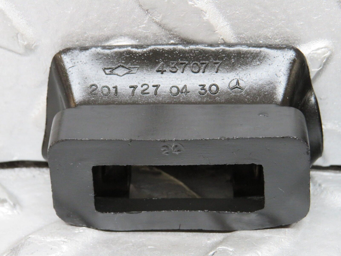 37745 Mercedes-Benz A124 320E Cabriolet Door Check Strap Rubber Seal Pair 2017270430