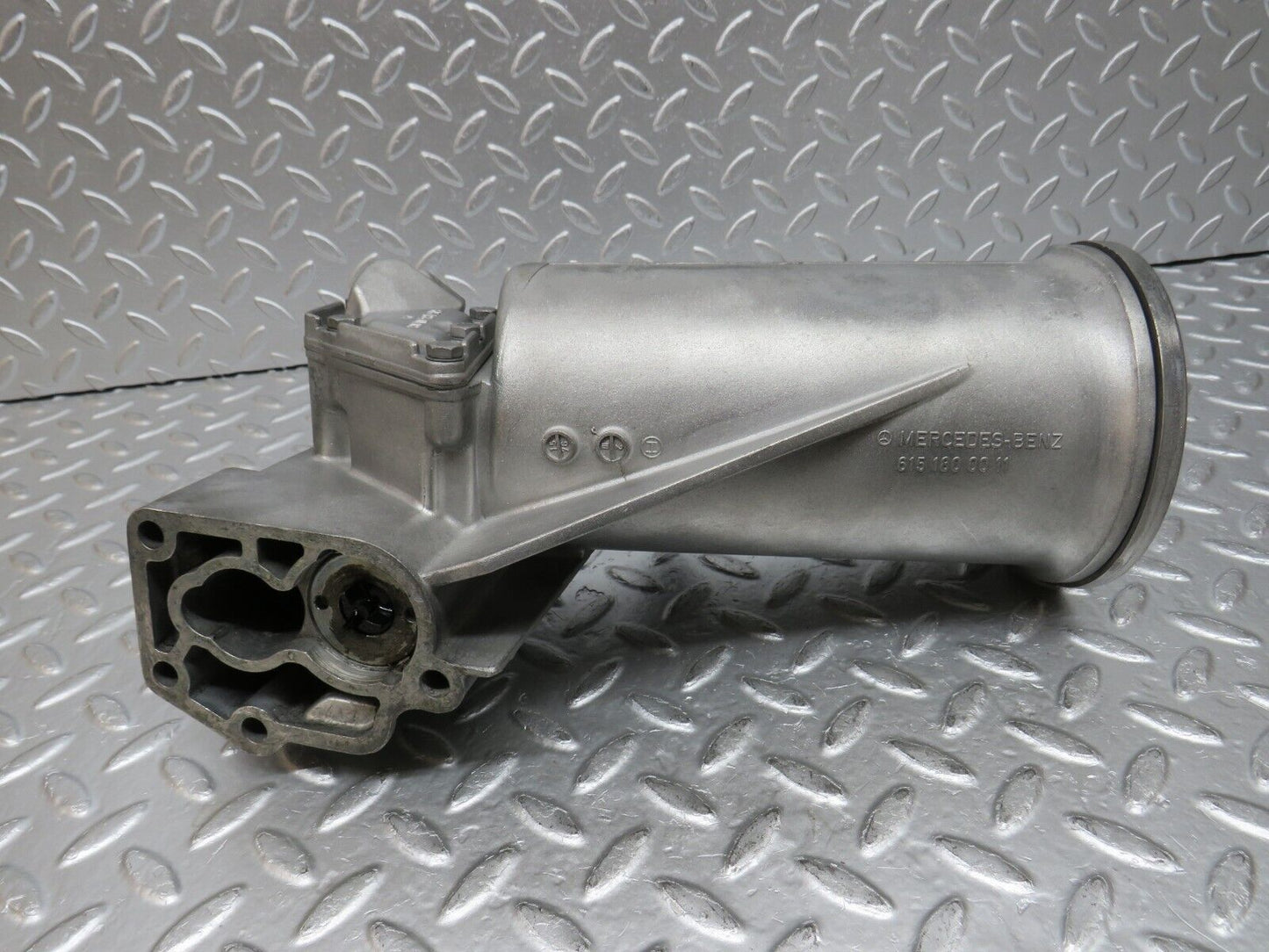 0874 Mercedes-Benz W123 240D Oil Filter Housing 6151800011