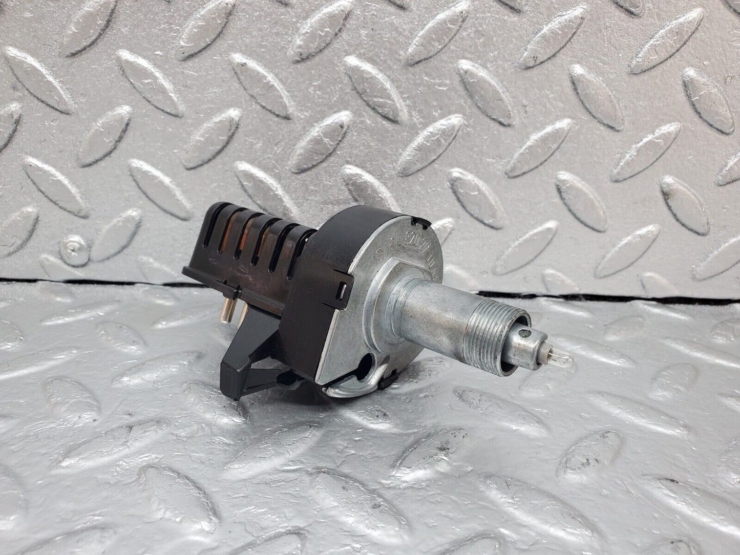 44821 Mercedes-Benz W124 220E Heater Blower Switch 1248202210