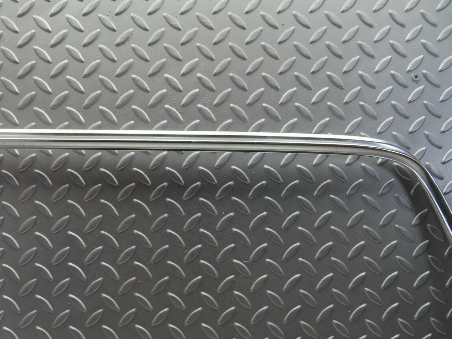 10142 Mercedes-Benz C123 230CE Coupe Rear Windscreen Chrome Trim