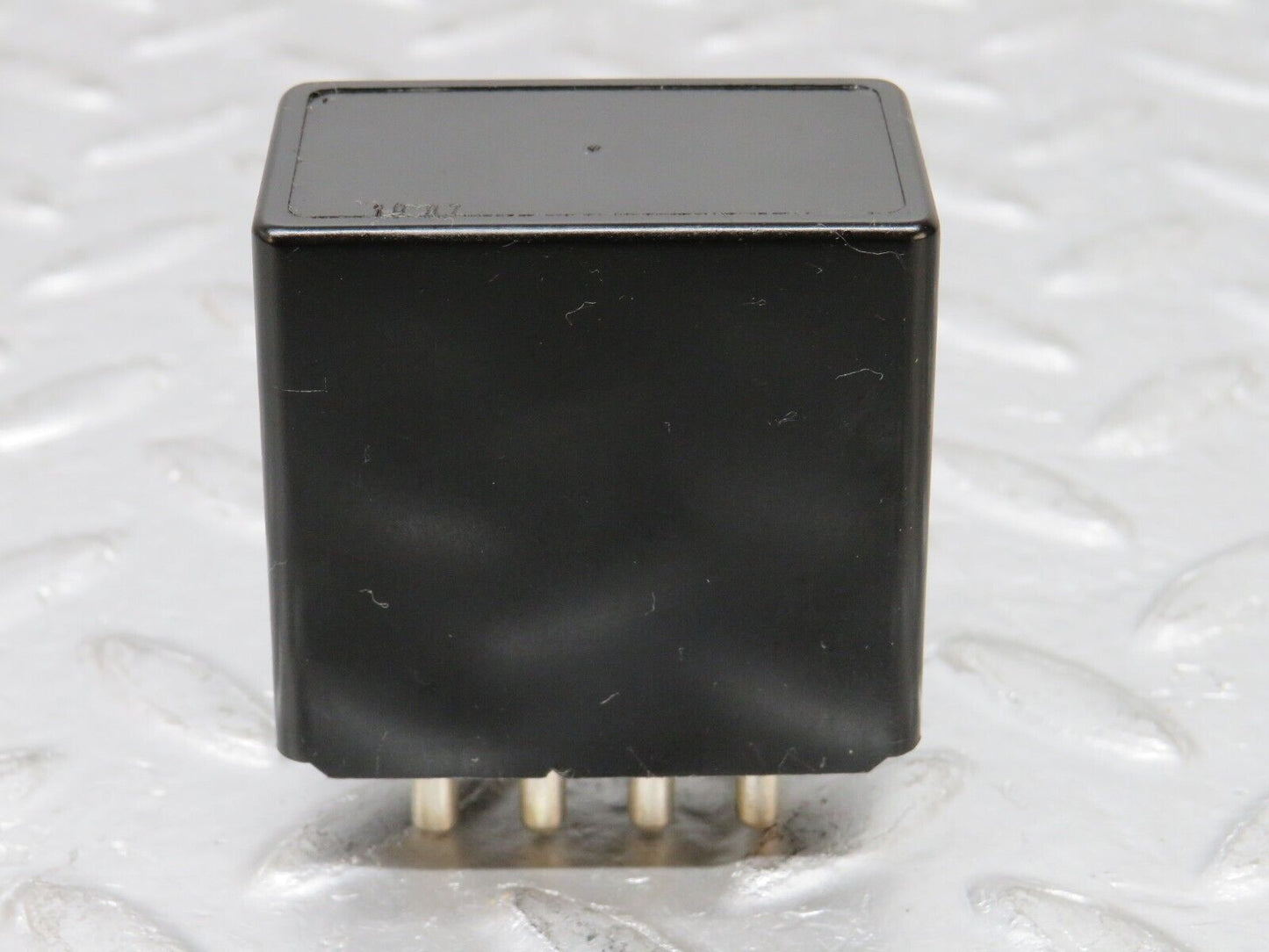 32476 Mercedes-Benz S124 300TE Wagon Rear Windscreen Wiper Relay 1248210063