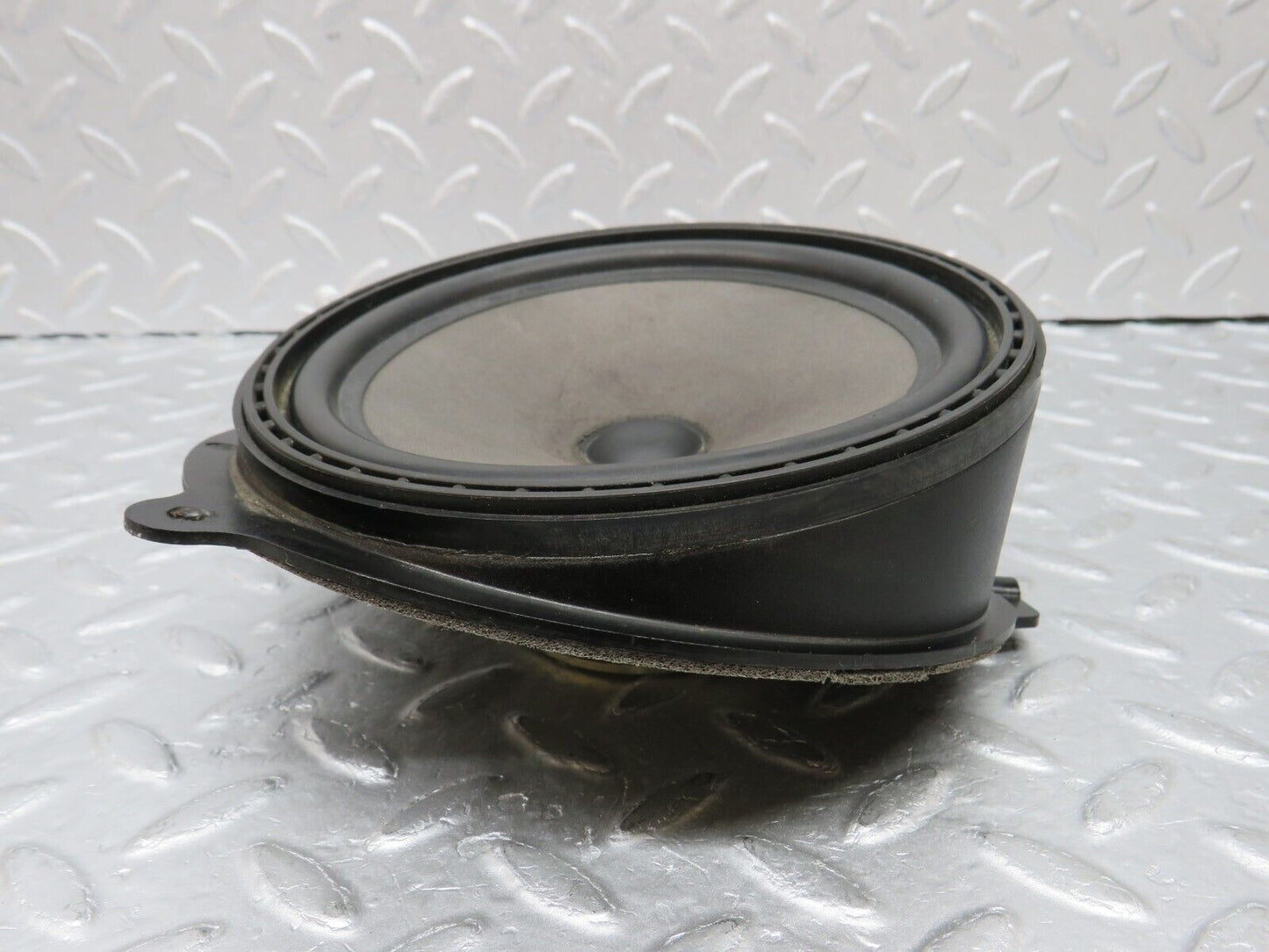 35996 Mercedes-Benz W126 420SE Rear Right Parcel Shelf Speaker 1268200402