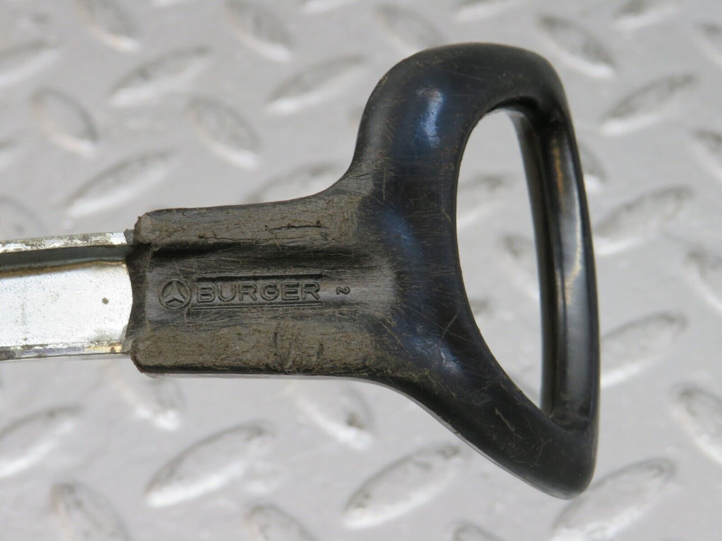 33885 Mercedes-Benz C123 230CE Coupe Front Right Sliding Adjust Handle