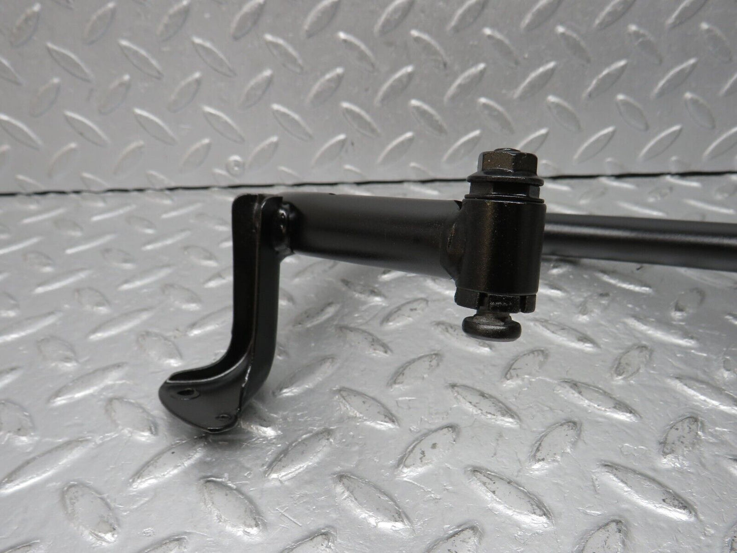 38978 Mercedes-Benz W201 190E 2.6L Trunk Lid Hinge Left Side