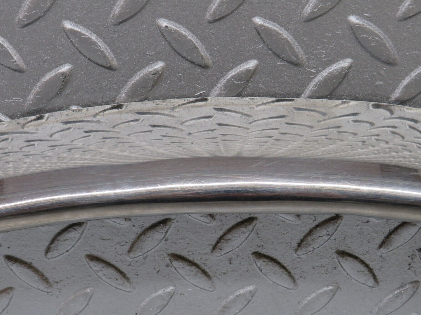 36289 Mercedes-Benz W126 420SE Front Right Chrome Wheel Arch Trim