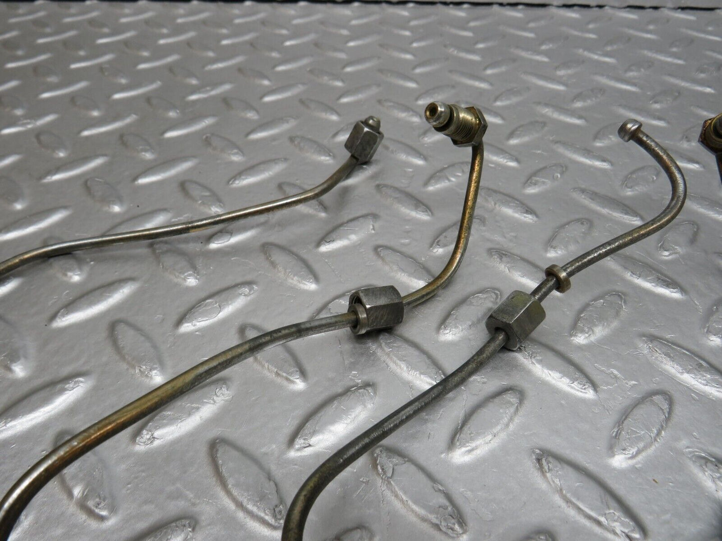 37119 Mercedes-Benz C126 420SEC Coupe Fuel Line Pipe Set