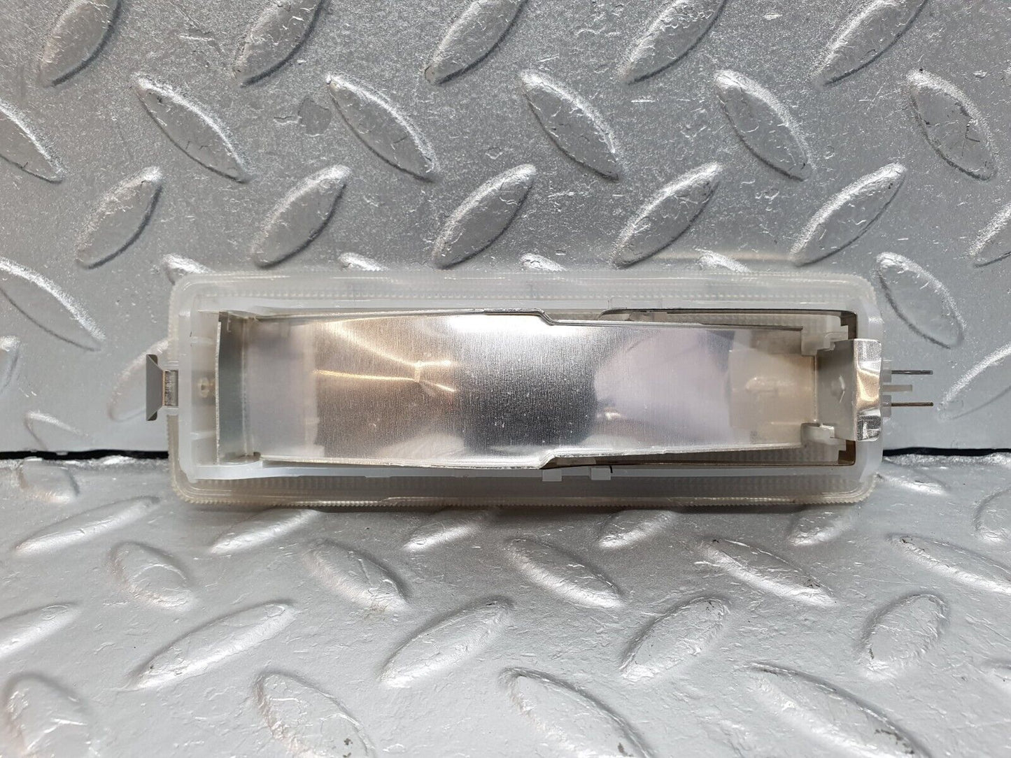 40892 Mercedes-Benz W126 300SE Rear Dome Light 1268200101
