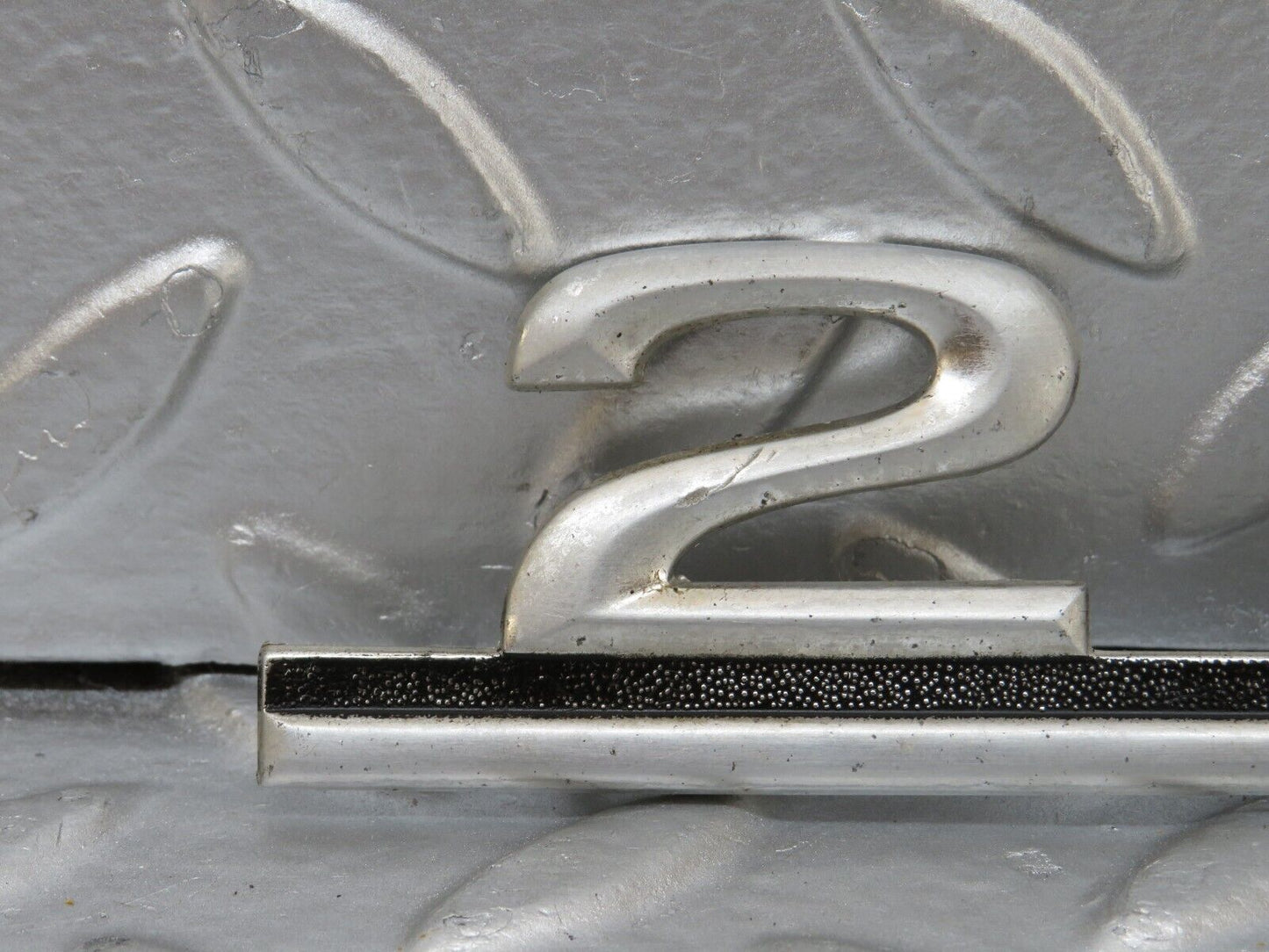 25537 Mercedes-Benz W123 200 Trunk  Badge Emblem 1238170215