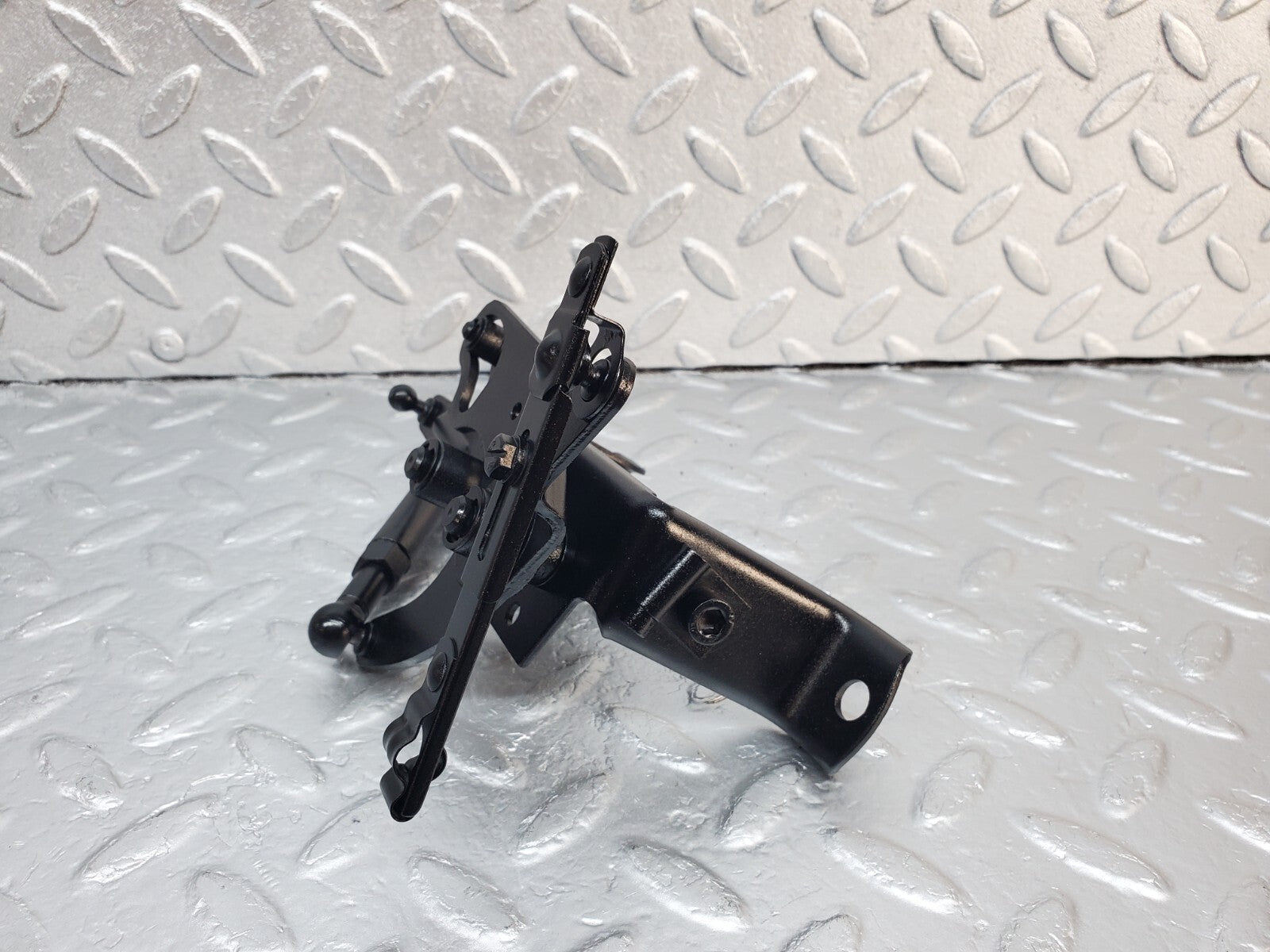 W126 throttle linkage used OEM