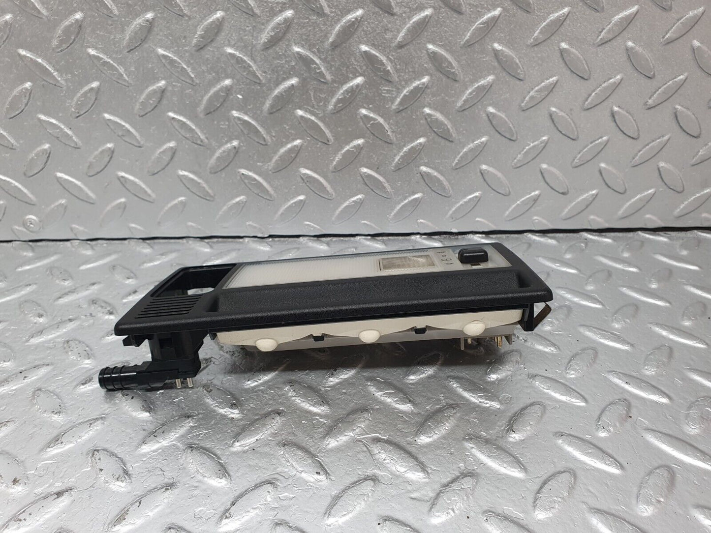 41610 Mercedes-Benz W124 200E Interior Dome Light No Sunroof Switch 1248201001